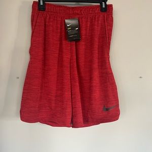 Men’s Nike dry shorts, size small